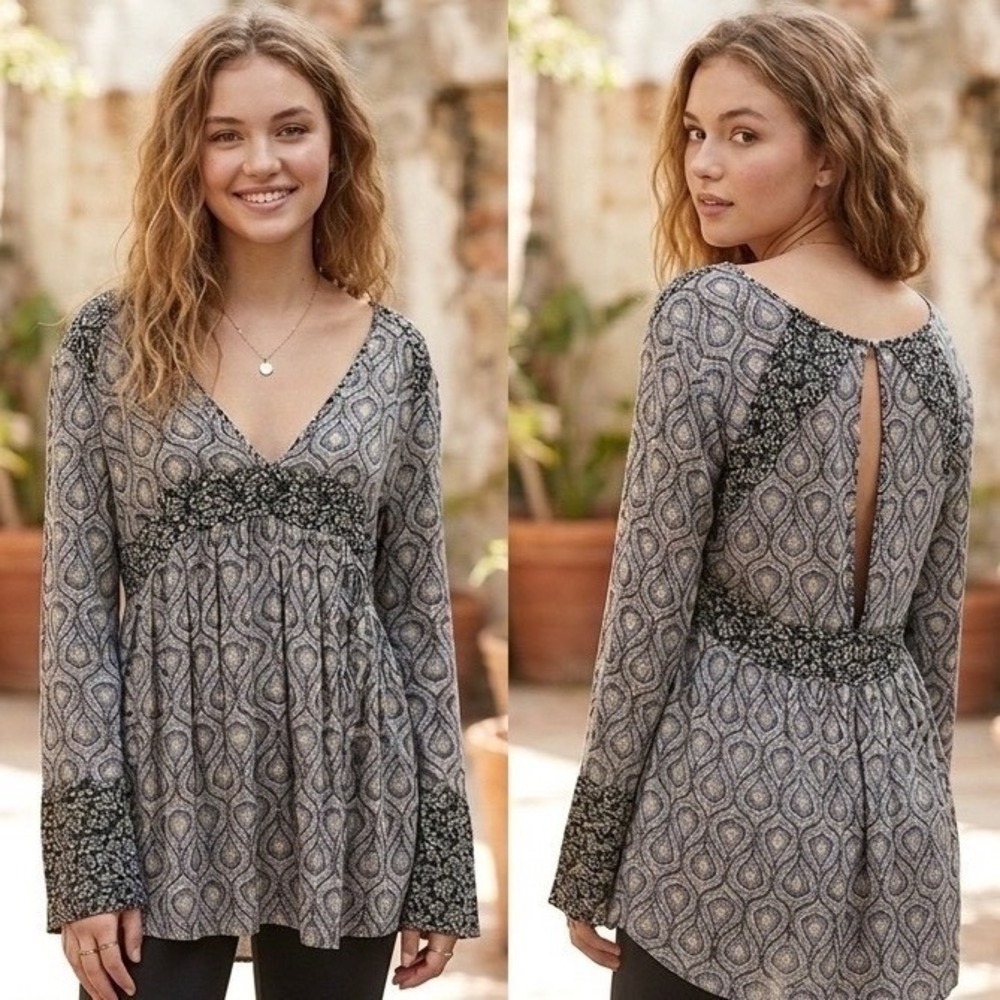 Free People Boho Tunic Top | Artsy Print | Bell Sleeve | Flow Fit | Size S